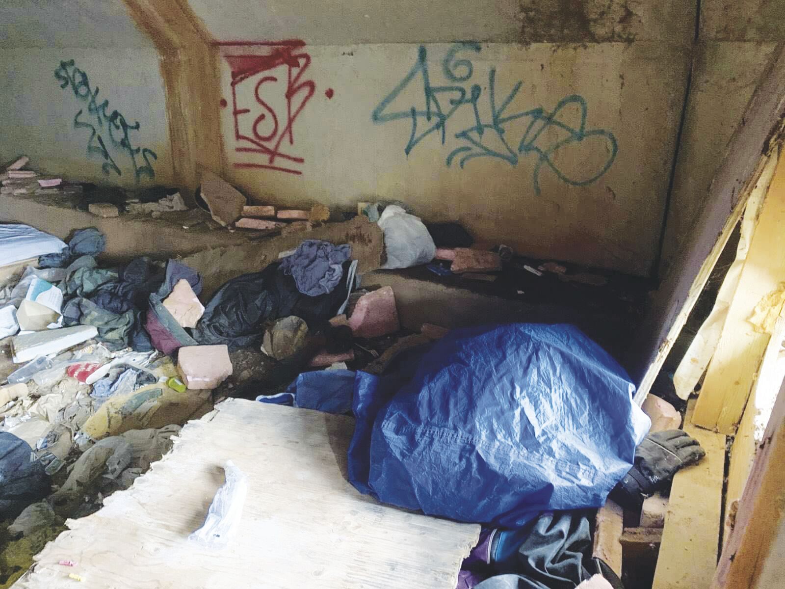 tunnel debris